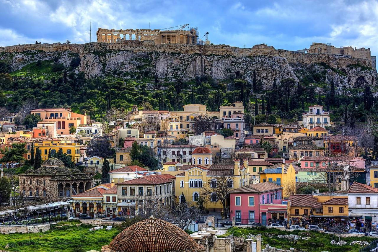 Pale Coloured Apt In Athens Historic Centre Exterior photo